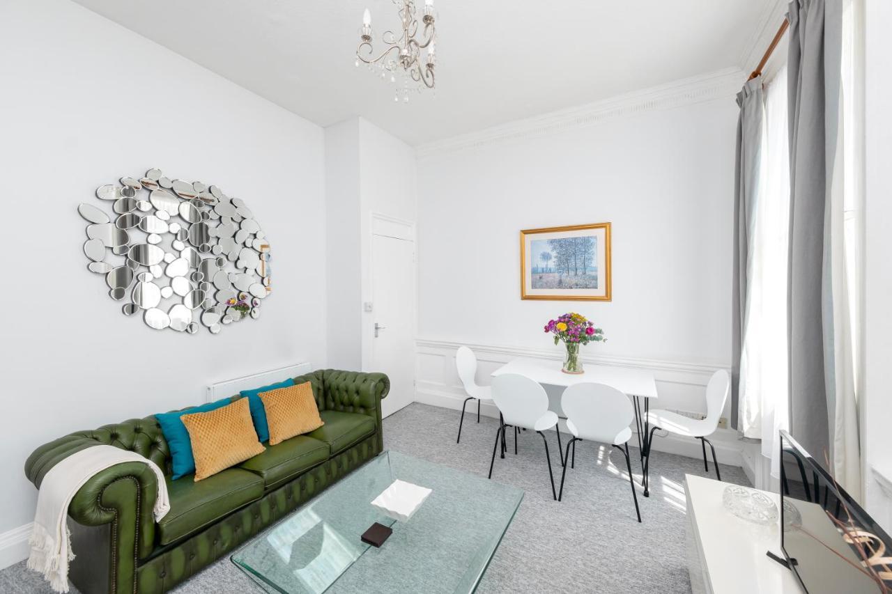 Super City Centre Apartment - Two Bedrooms, Perfect Location Bath Eksteriør bilde